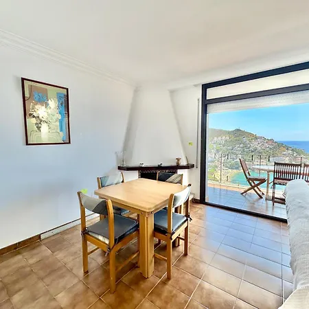 Apartment Saint Jacques A3 *